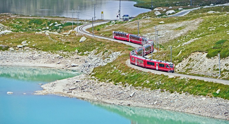 Билет на панорамный поезд в Швейцарии