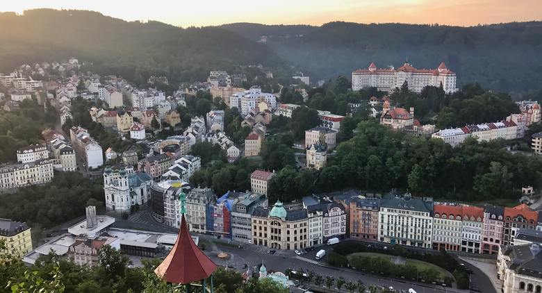 Karlovy Vary and Moser Factory - Megatour.cz